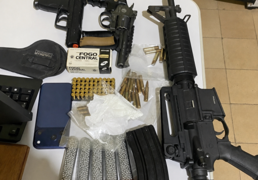 Operação conjunta apreende fuzil, munições de uso restrito e droga em Paulistana